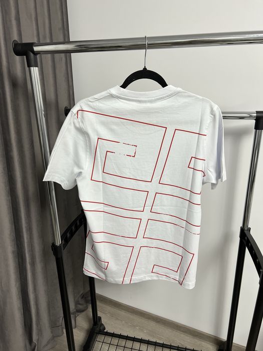 Tricou  GIVENCHY super calitate
