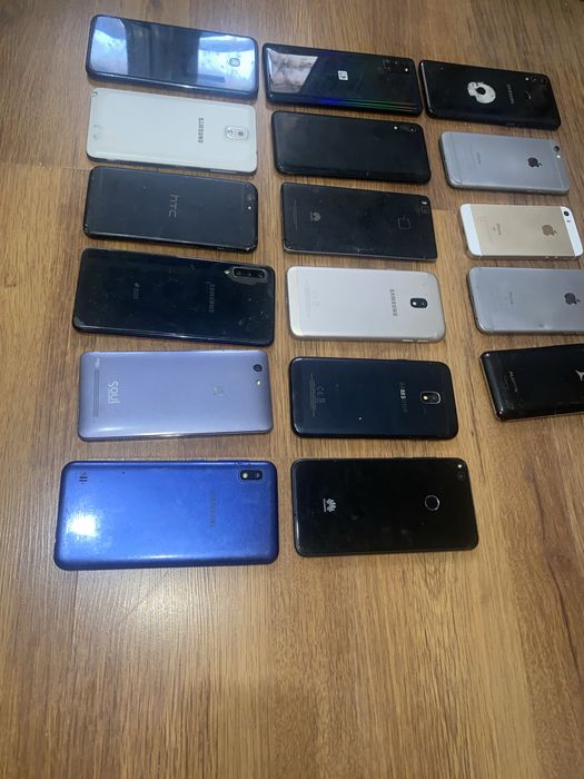 Lot telefoane defecte diferite marci huawei , apple , samsung