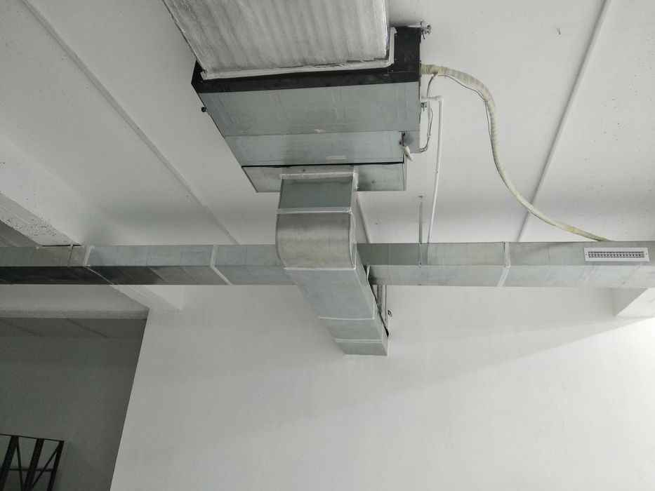 Сборка, установка вентиляционных систем, дымоходов и кальных систем