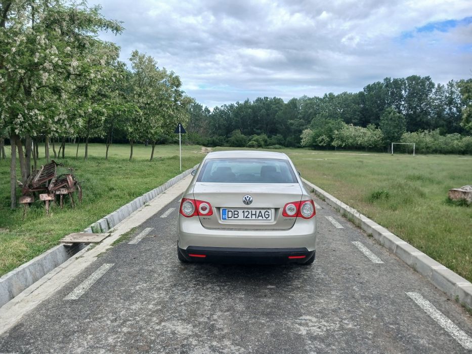 Vând Vw Jetta 2.0 din 2006