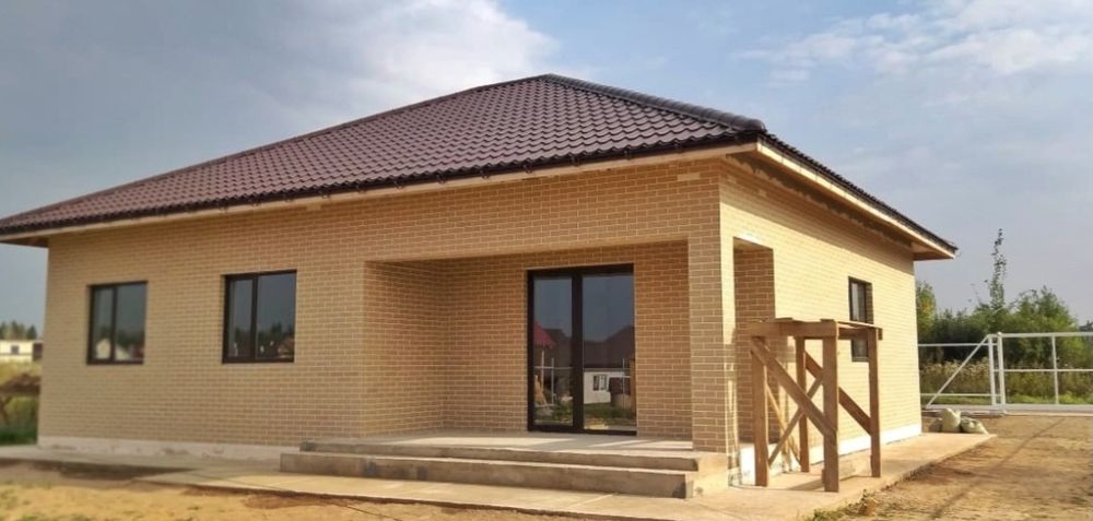 Отделка фасада дома гаража