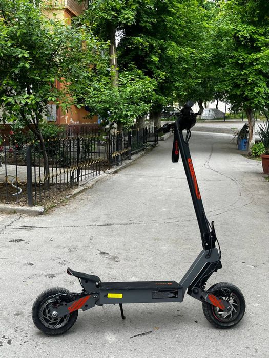 Электросамокат  Yadea G10