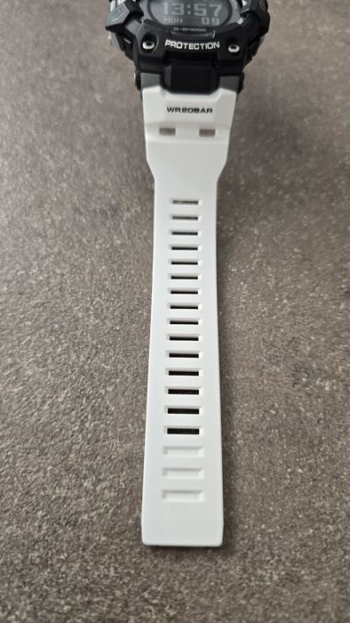часовник Casio G-Shock GBD-100