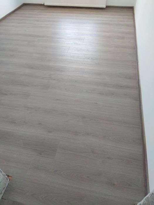 Montez parchet laminat de orice grosime