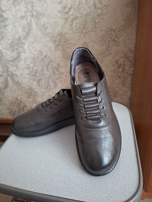 Продам туфли женские