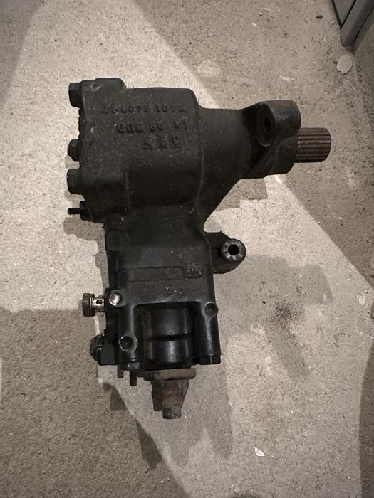 Секторна кутия БМВ 730 Е38