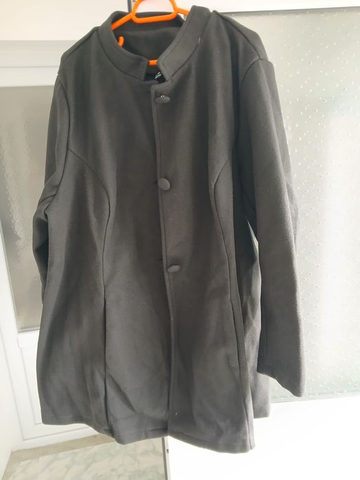 Palton nou  mărime mare