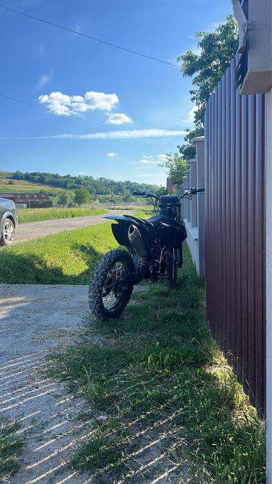 Vând sau achimb cu auto alfaradt7 250