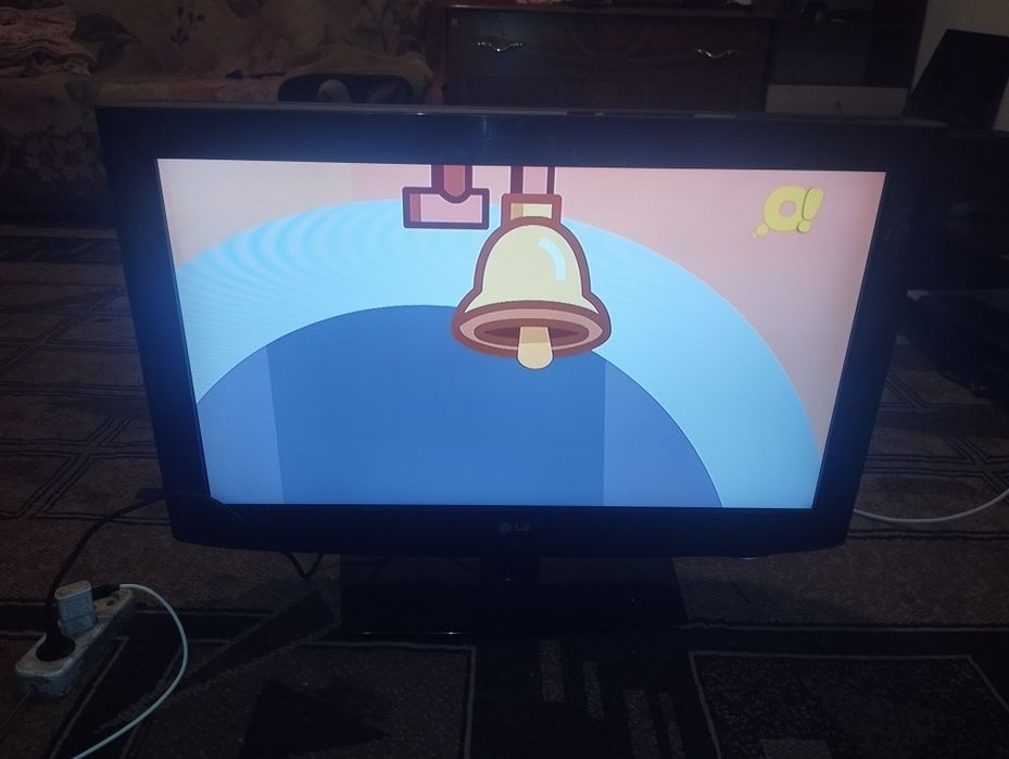 Смарт телевизор и простые Жк телевизоры