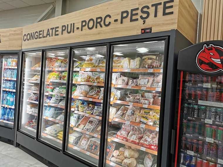 Vitrina Congelare Palermo Premium 320cm – Cu Agregat Extern si Montaj Inclus. NOU