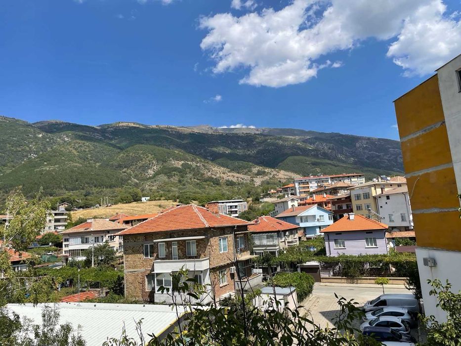 Тристаен Апартамент в гр. Карлово