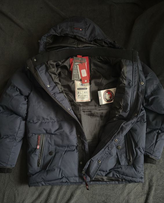 Ново зимно яке Canada / Канада .