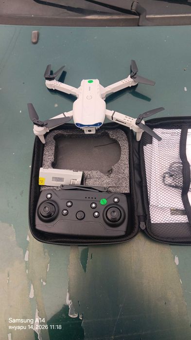 Дрон с двойна камера Е99Про