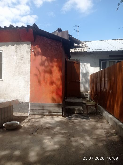 Часть дома продам