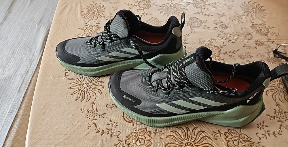 Маратонки Adidas