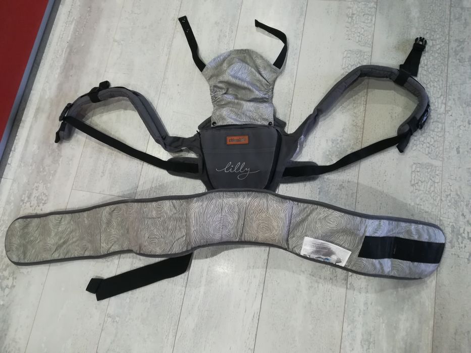 Кенгуро /ергономична раница/ Lilly Chipolino