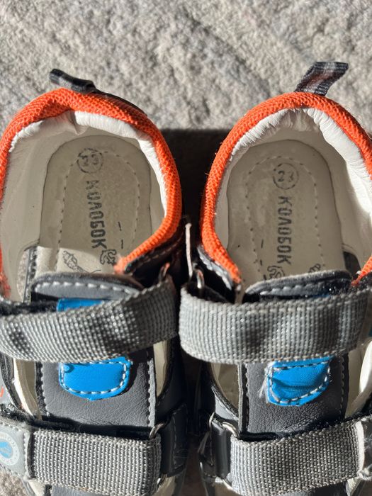 Продам сандали мальчику