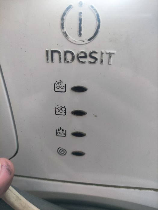 Стиральная машина Indesit