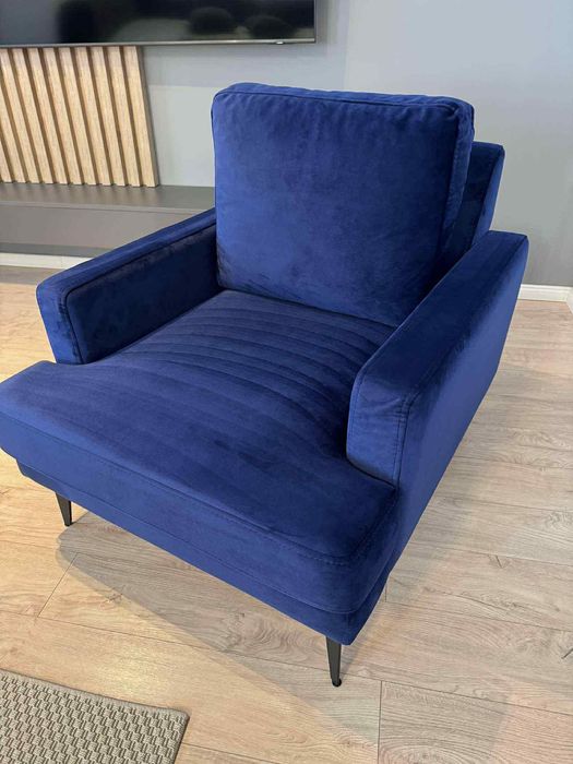 Vand fotoliu de catifea