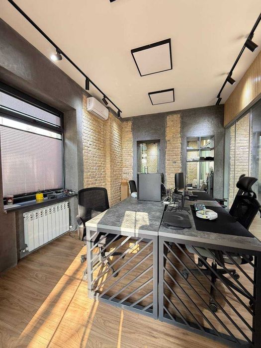 Аренда помещения, ЖК Барокко, Гидрометцентр 75 м² + 20 м² веранда