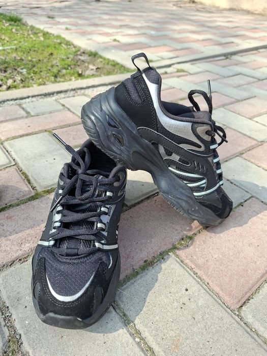 Кросовки, данк, джордан итд