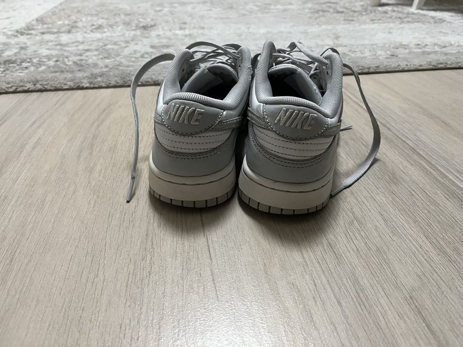 Продам оригинальные кроссовки Nike