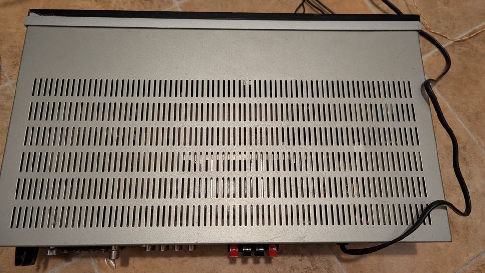 Amplituner Hitachi HTA-2