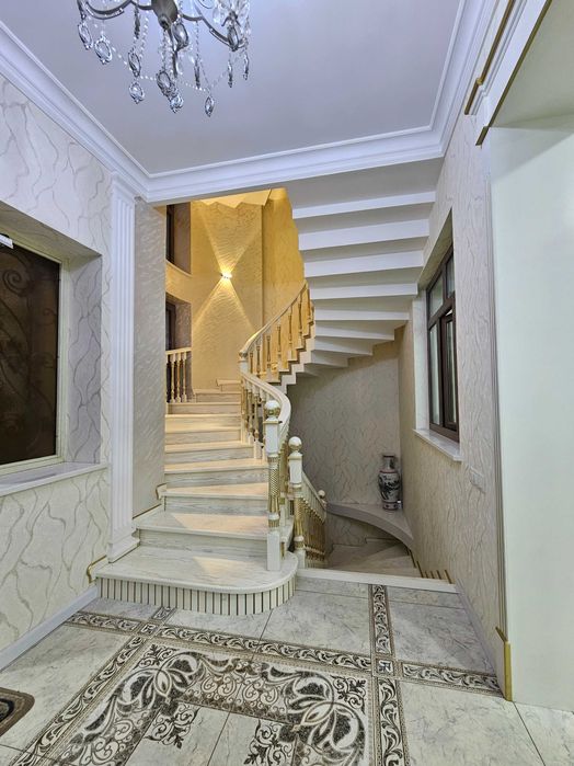 Буюк Ипак Йули. Хороший коттедж 400м².