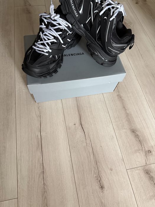 Balenciaga Track