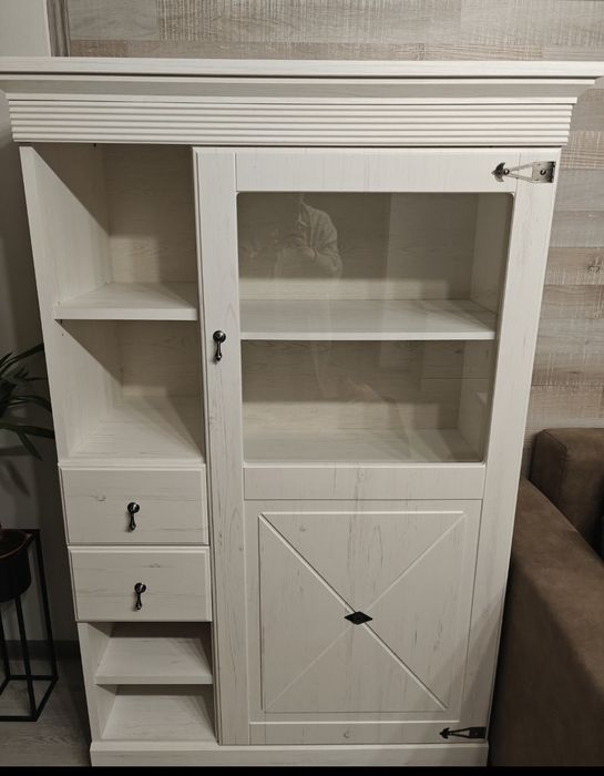 Тв шкаф,витрина,холна маса,Енканто