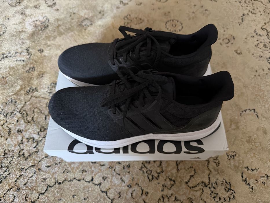 Кроссовки Adidas Ubounce DNA