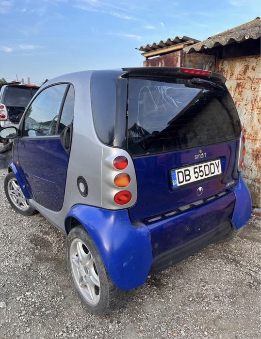 Smart Fortwo 2000 benzină, 600 € — imagine 4