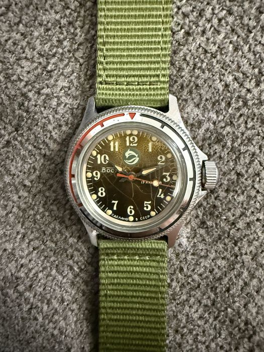 Съветски ретро коленционерски часовник Восток амфибия делфин , Vostok