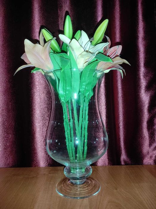 Ваза для цветов.