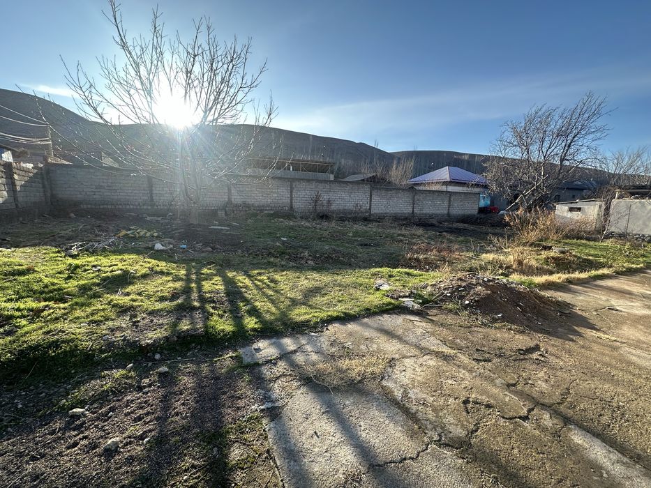 Уй сотилади СРОЧНО!!!