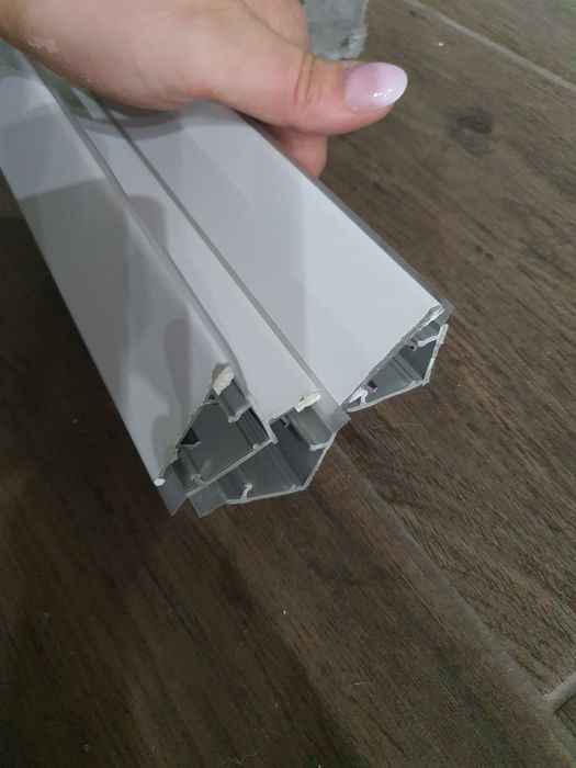 Vand antistrop PVC alb si gri pentru bucătărie