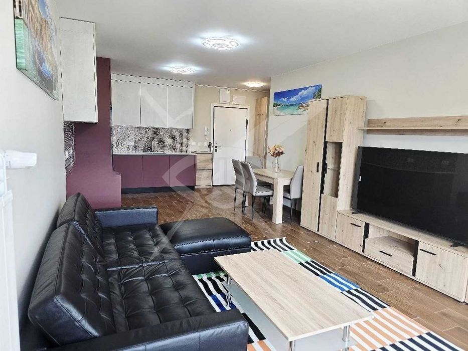 Дава се под наем Двустаен апартамент в София, Център - 80 кв.м за 999 € - Снимка #2