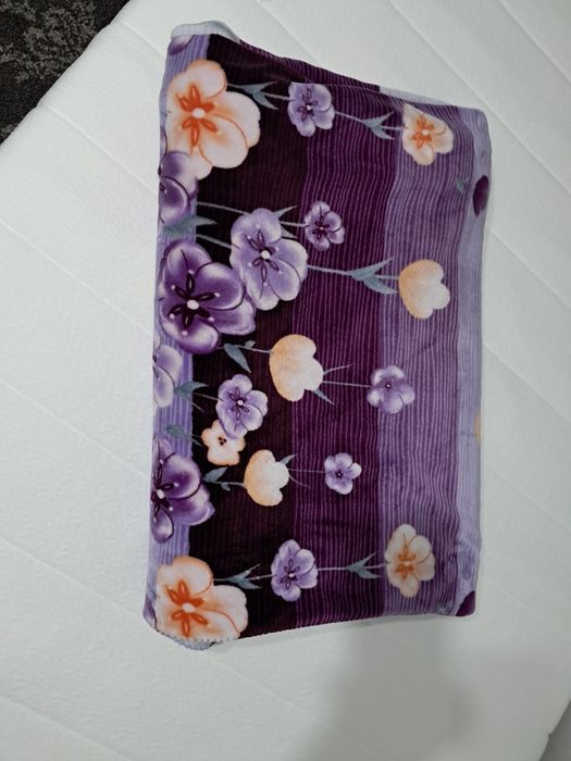 Продам покрывало 3шт на кровать