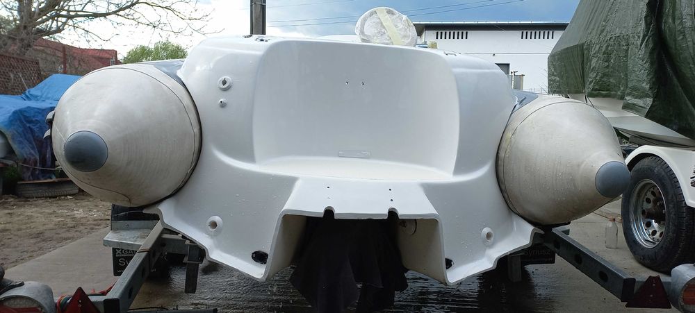reparatii cu fibra de sticla, moto, atv, auto, ambarcatiuni, camioane