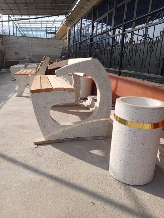 Скамейка мраморны