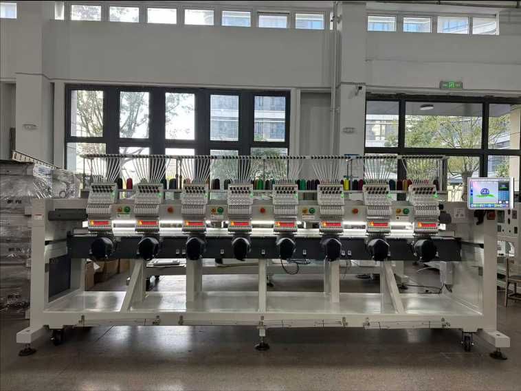 Бродировъчна машина Осем ГЛАВИ 450 мм .x 370 мм. +застъпване NEW MODEL