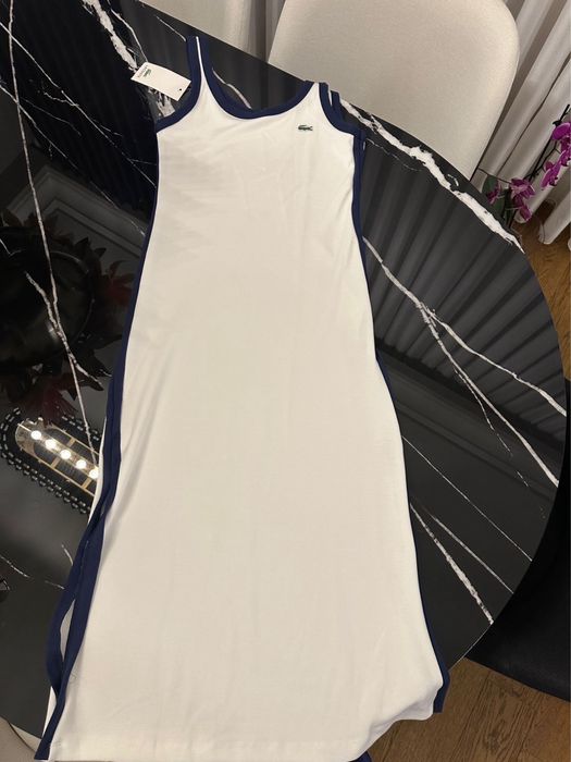 Бяла дълга рокля lacoste