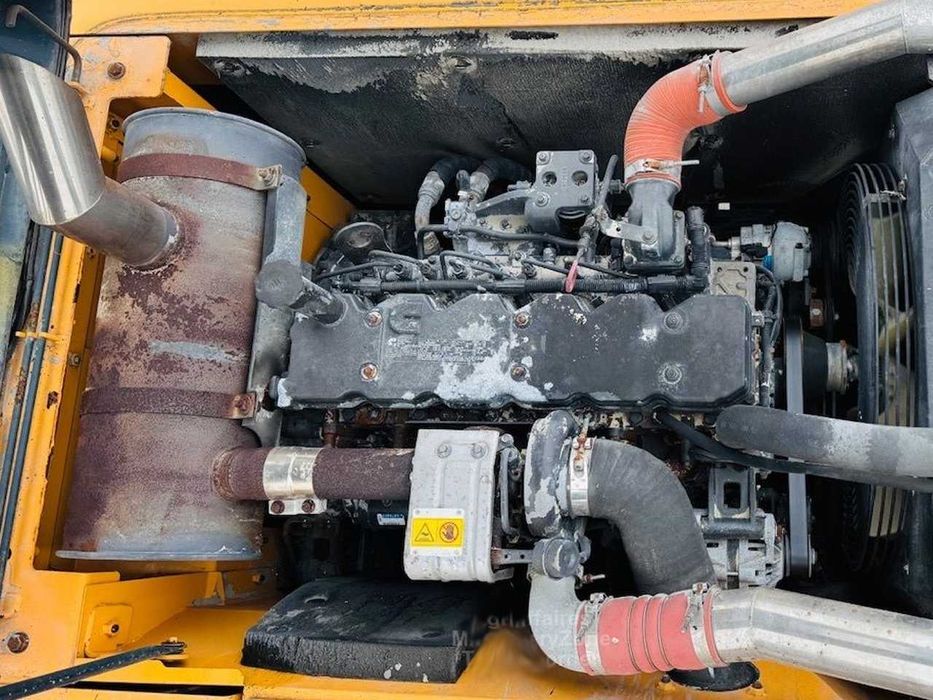 Колесный экскаватор Hyundai ROBEX 210W-9