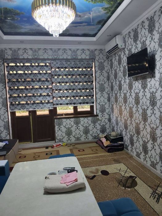 Срочно ижарага берилади 2 хонали 2 этаж 350$ . Адрес Шохи Зинда .