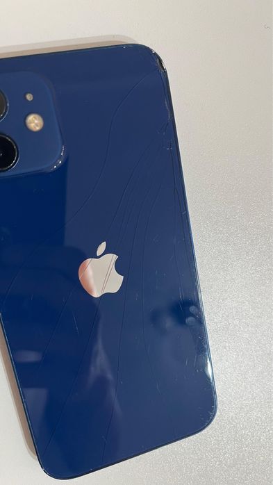 айфон 12 с гарантией