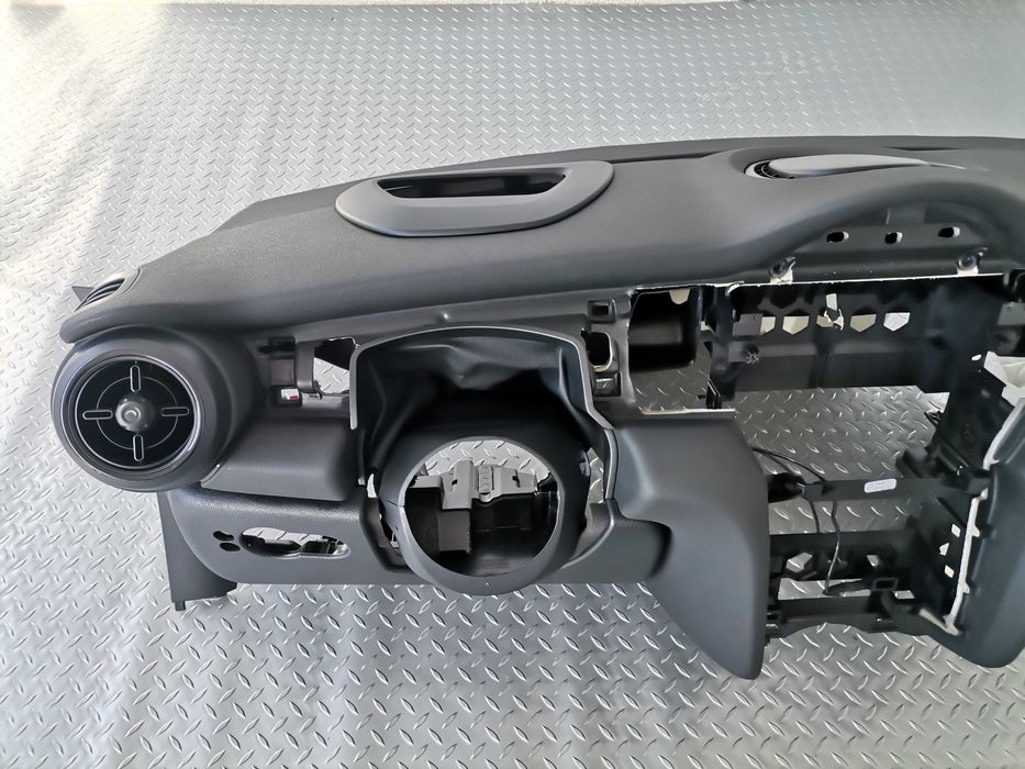 Ново Табло Mini MINI F55 F56 F57 LCI Черно HUD