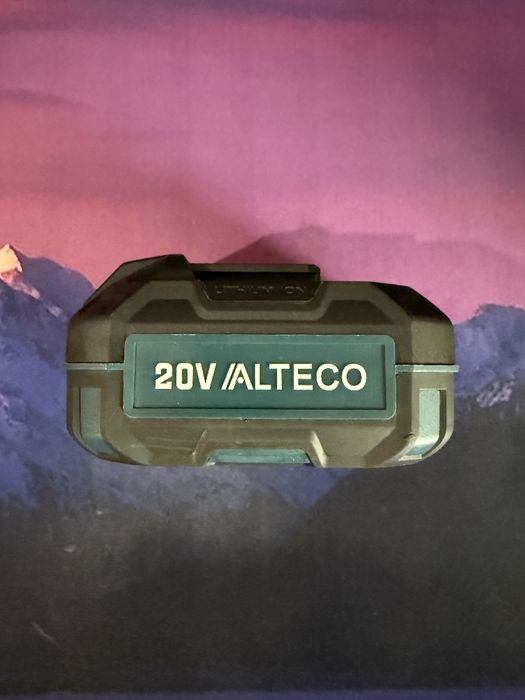 Продаётся аккумулятор Alteco