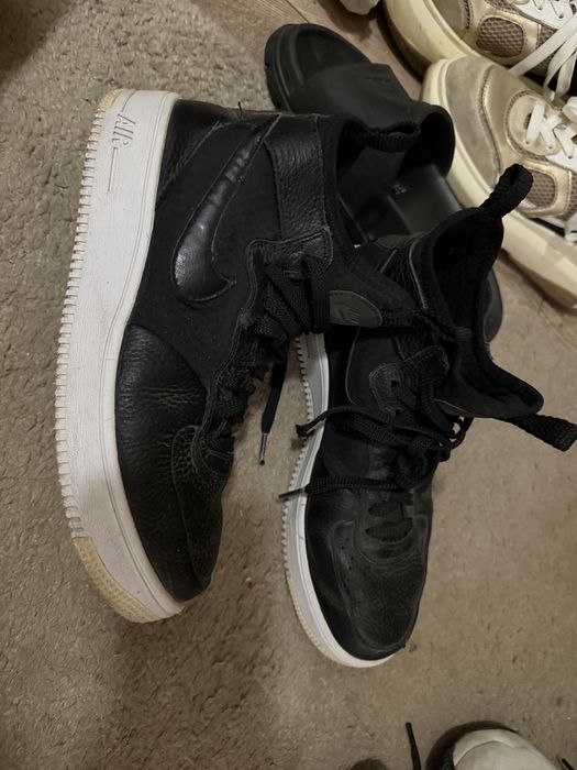 Nike aur force 1