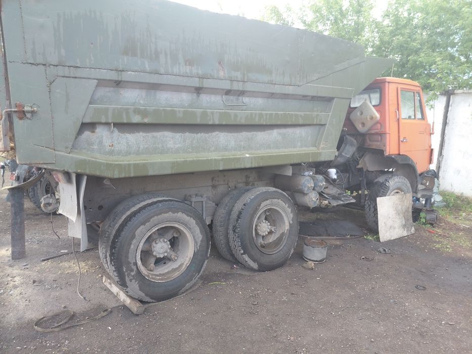 Продам камаз по запчастям