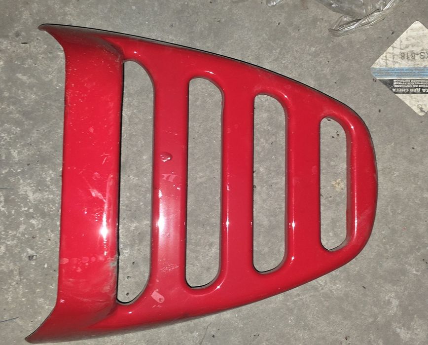 Продаю пластик на мопед Fiery